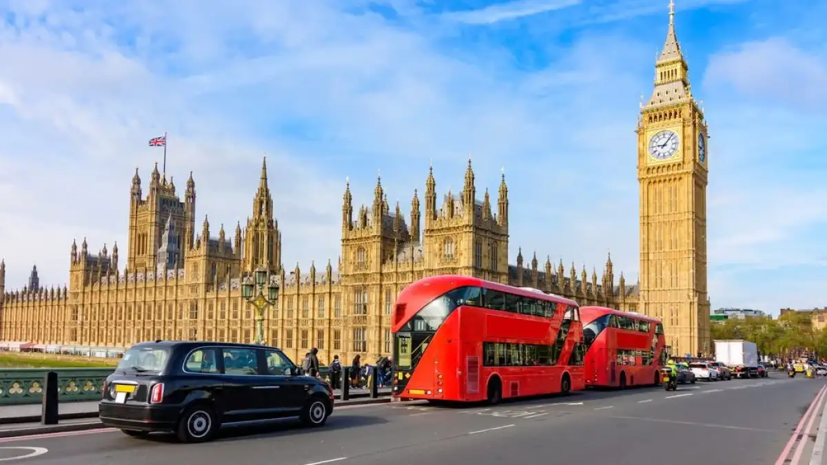 Peisaj din circuitul Circuit Franța și Marea Britanie – Paris și Londra